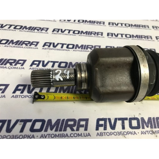 Полуось ліва L670mm 28 / 24 Peugeot 308 1.6BlueHDI 2013-2021 9677561480